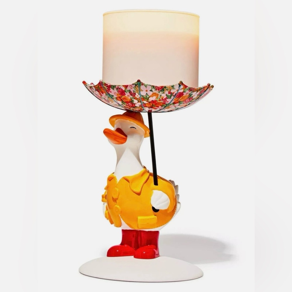 🆕🪿 BATH & BODY WORKS LIMITED EDITION “SILLY GOOSE WITH RAINCOAT” CANDLE. NEW!